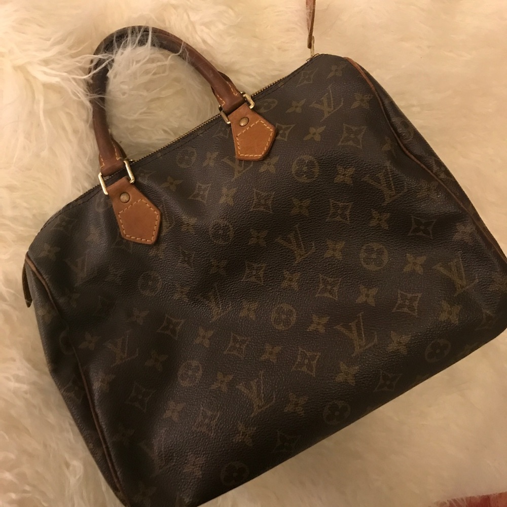 Louis Vuitton Speedy 30